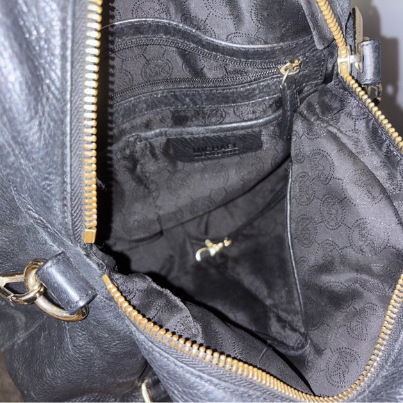 Michael Kors bag - Picture 2 of 2